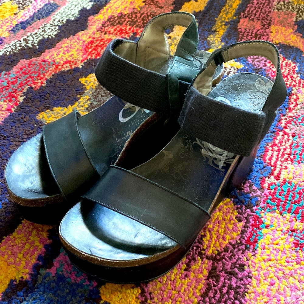 Woman’s sandals